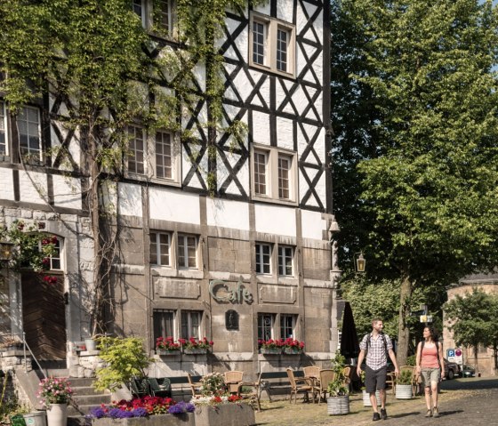 La place du marché de Kornelimünster sur le sentier de l'Eifel, © Eifel Tourismus/D. Ketz