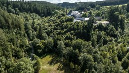 Kloster Reichenstein aus der Ferne, © Eifel Tourismus GmbH, Dennis Stratmann