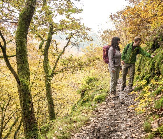 Schmale felsige Pfade auf Eifelsteig-Etappe 12, © Eifel Tourismus GmbH, D. Ketz