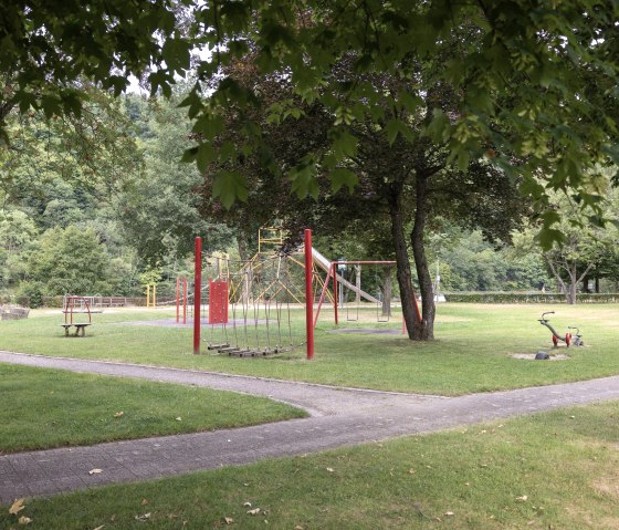 Spielpatz Einruhr, © Eifel Tourismust GmbH, Tobias Vollmer