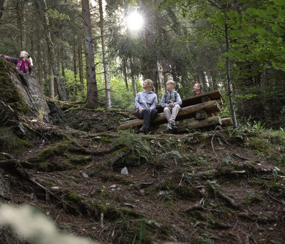 Pauze in het bos, © eifel-tourismus-gmbh_tobias-vollmer