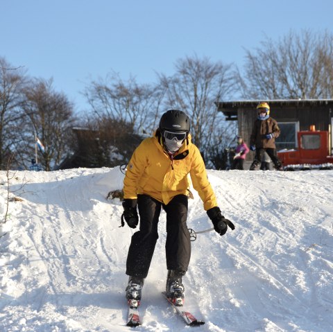 Skifahrer in Monschau-Rohren, © Sommer- und Wintersportzentrum Rohren