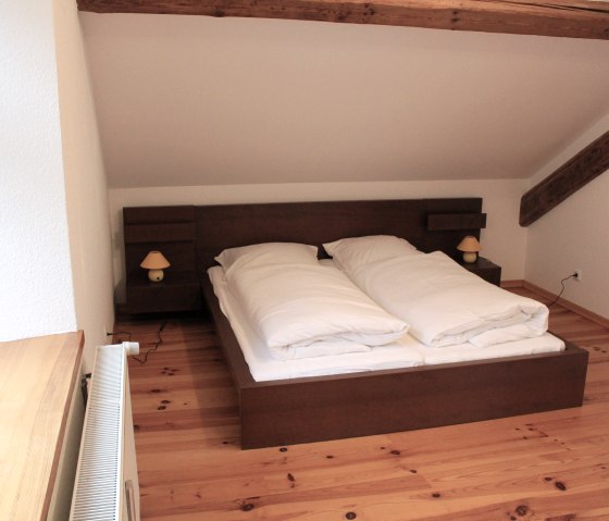 "Ferienwohnung Zum alten Landrat" Schlafzimmer oben