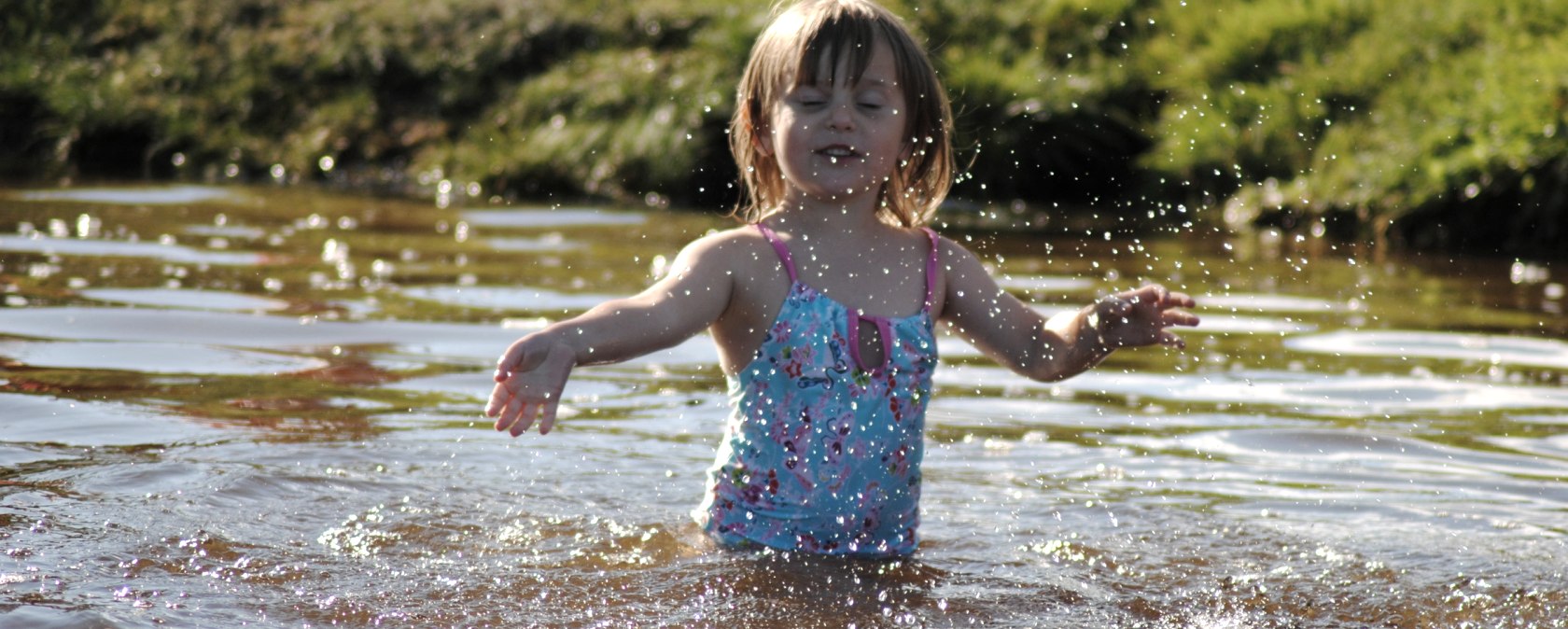 Badespaß im Rurseezentrum - Naturfreibad Rurberg, © fotolia